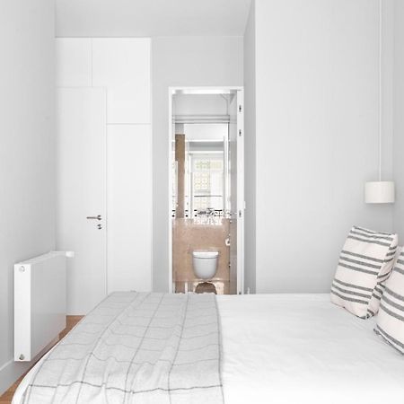 Joivy Marvelous 3-Bed Home With Astonishing View And Terrace, Nearby St George Castle Lisboa Eksteriør bilde