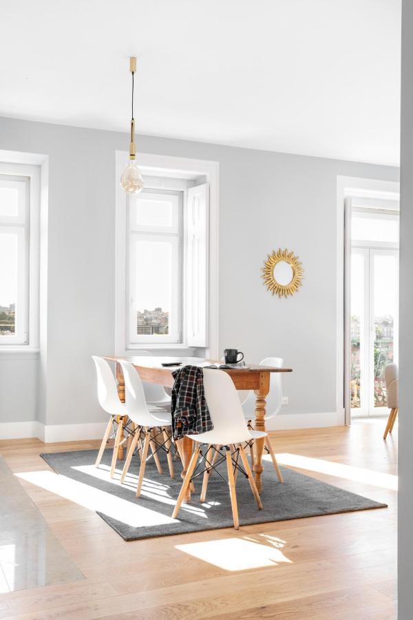 Joivy Marvelous 3-Bed Home With Astonishing View And Terrace, Nearby St George Castle Lisboa Eksteriør bilde