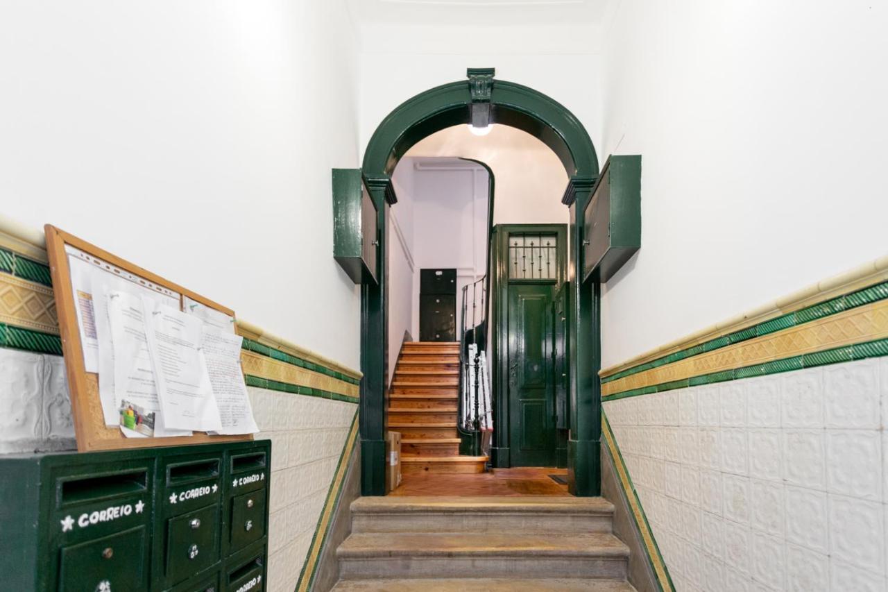 Joivy Marvelous 3-Bed Home With Astonishing View And Terrace, Nearby St George Castle Lisboa Eksteriør bilde