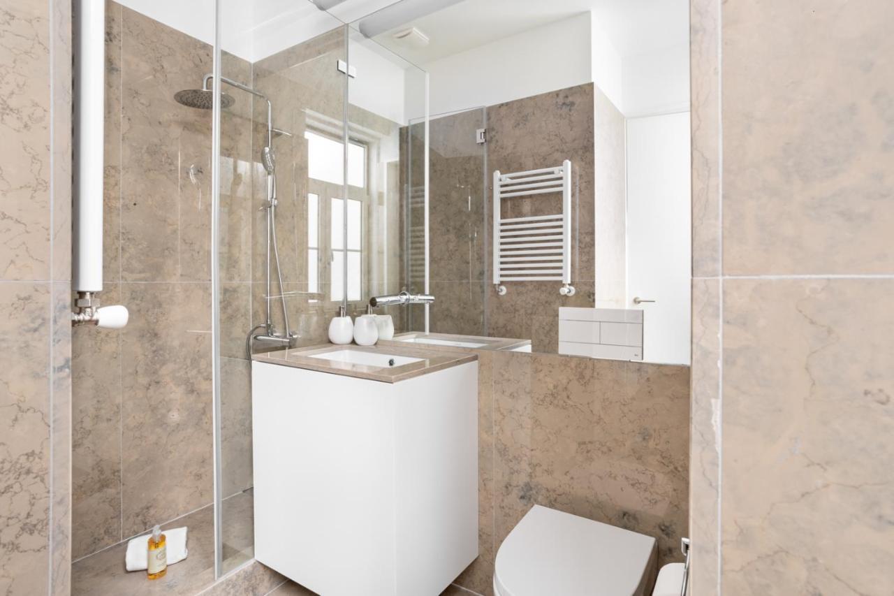 Joivy Marvelous 3-Bed Home With Astonishing View And Terrace, Nearby St George Castle Lisboa Eksteriør bilde